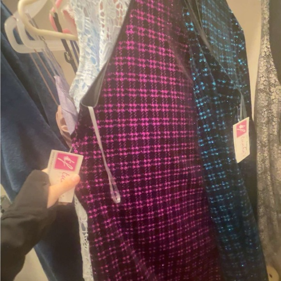 Nice blue and pink sparkley dress - Picture 2 of 2